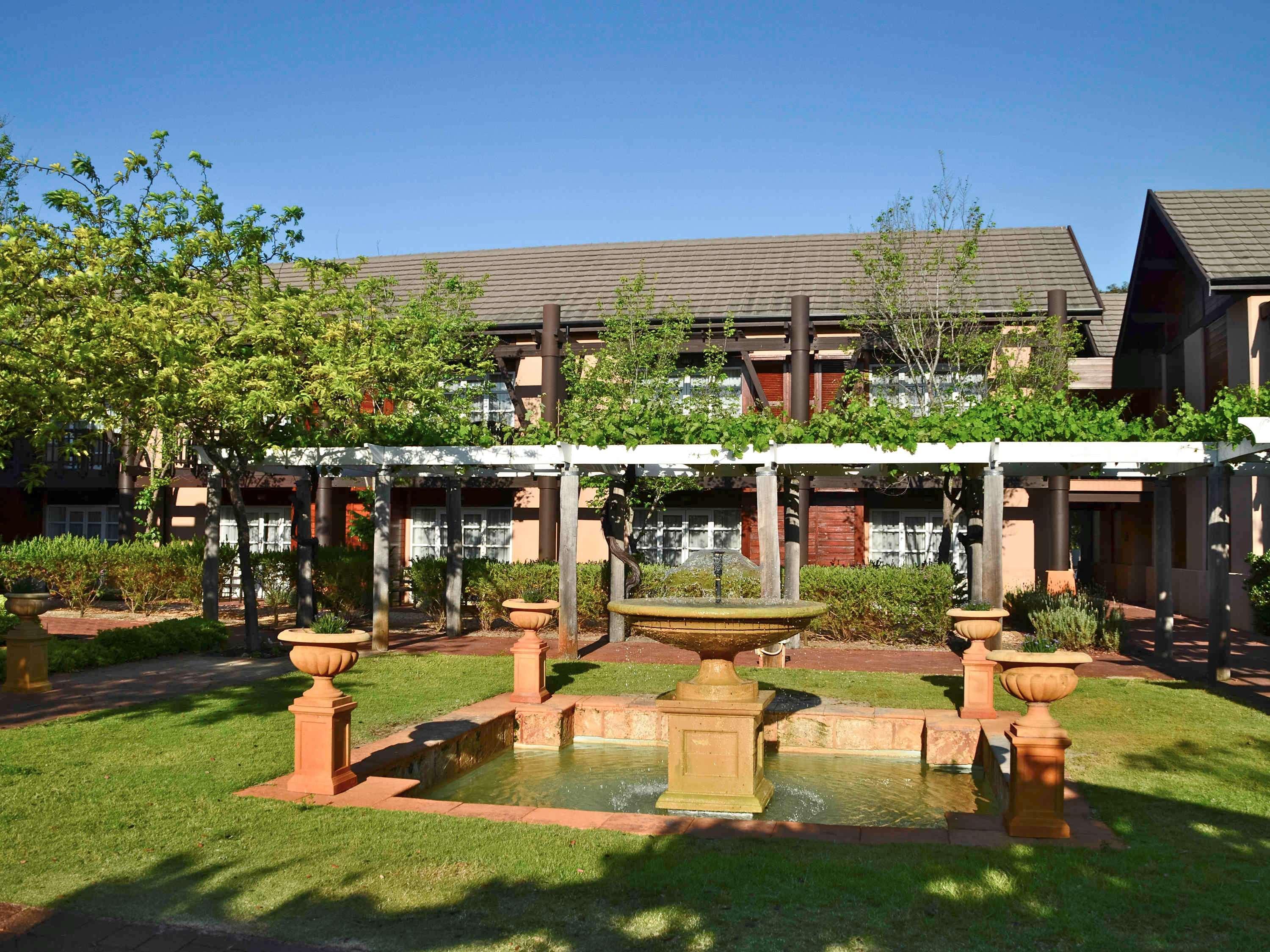 Novotel Vines Resort Swan Valley The Vines Exterior foto