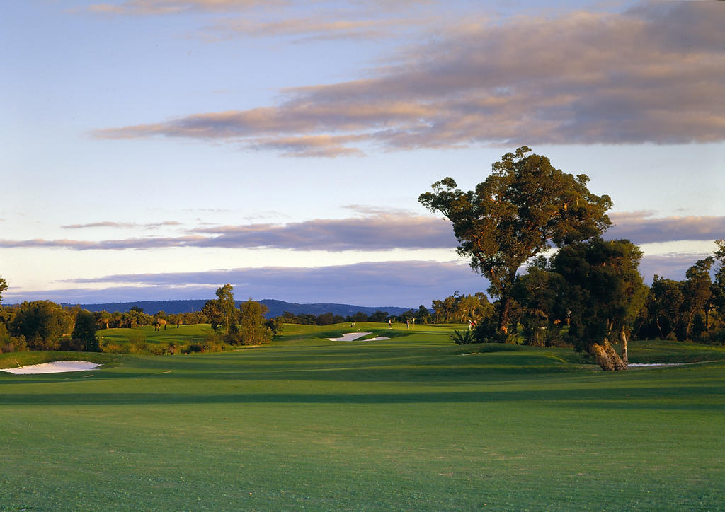 Novotel Vines Resort Swan Valley The Vines Exterior foto